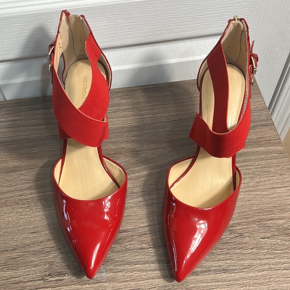 LIZ CLAIBORNE RED PATENT LEATHER HEELS POINTY TOE BACK ZIPPER HEELS SIZE 9M - Picture 4 of 9